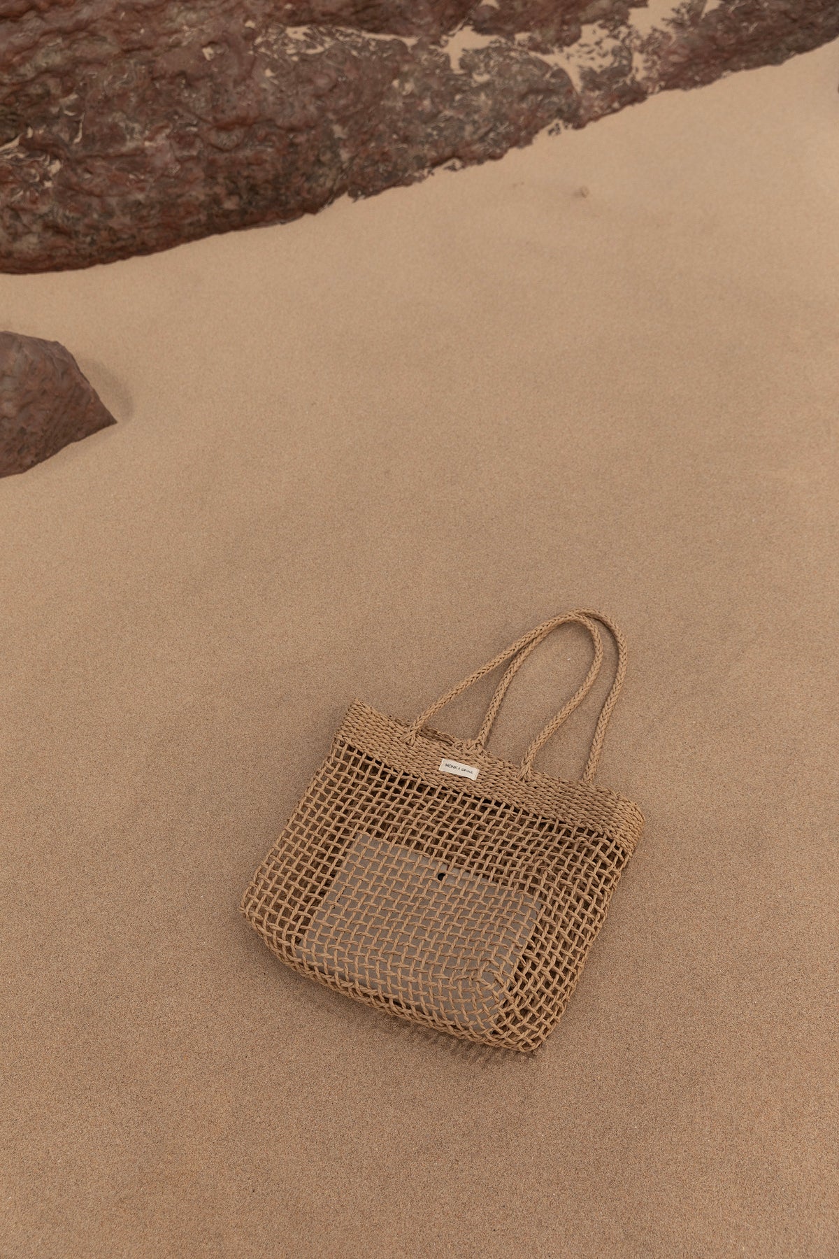 Akeru Straw Bag