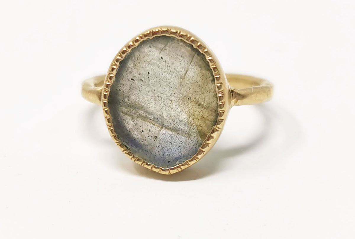 Kara Ring - Labradorite