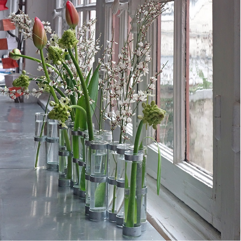 April Vase Classic