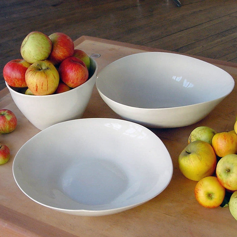 White Capacious Medium Bowl