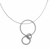 Oh Pendant Necklace