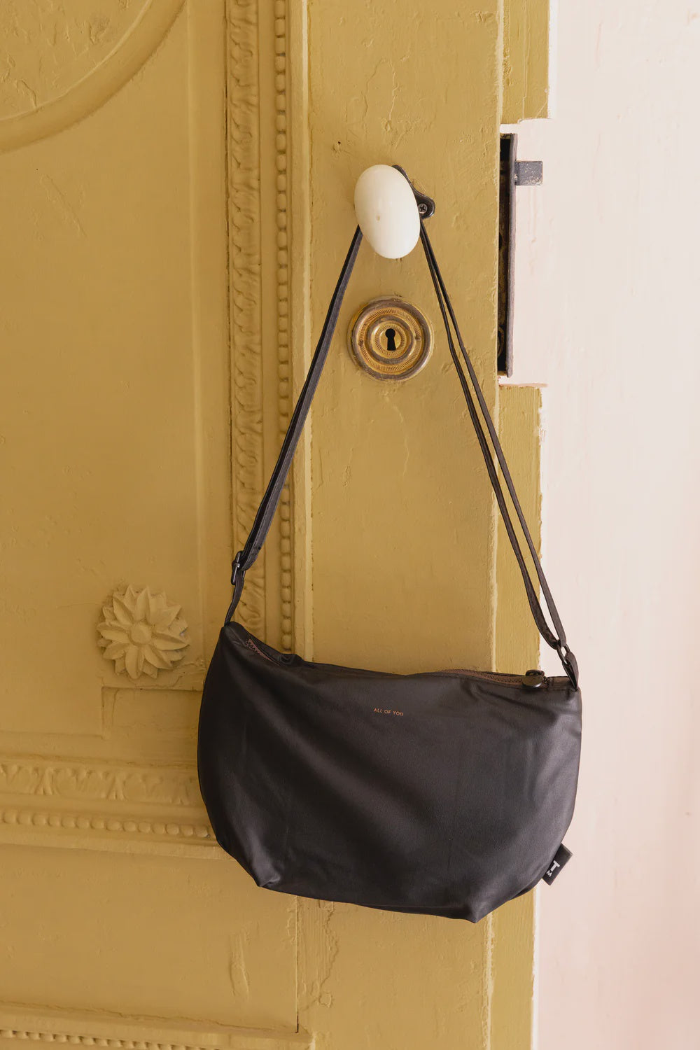 Cross Body Feel Good Baggy - Black
