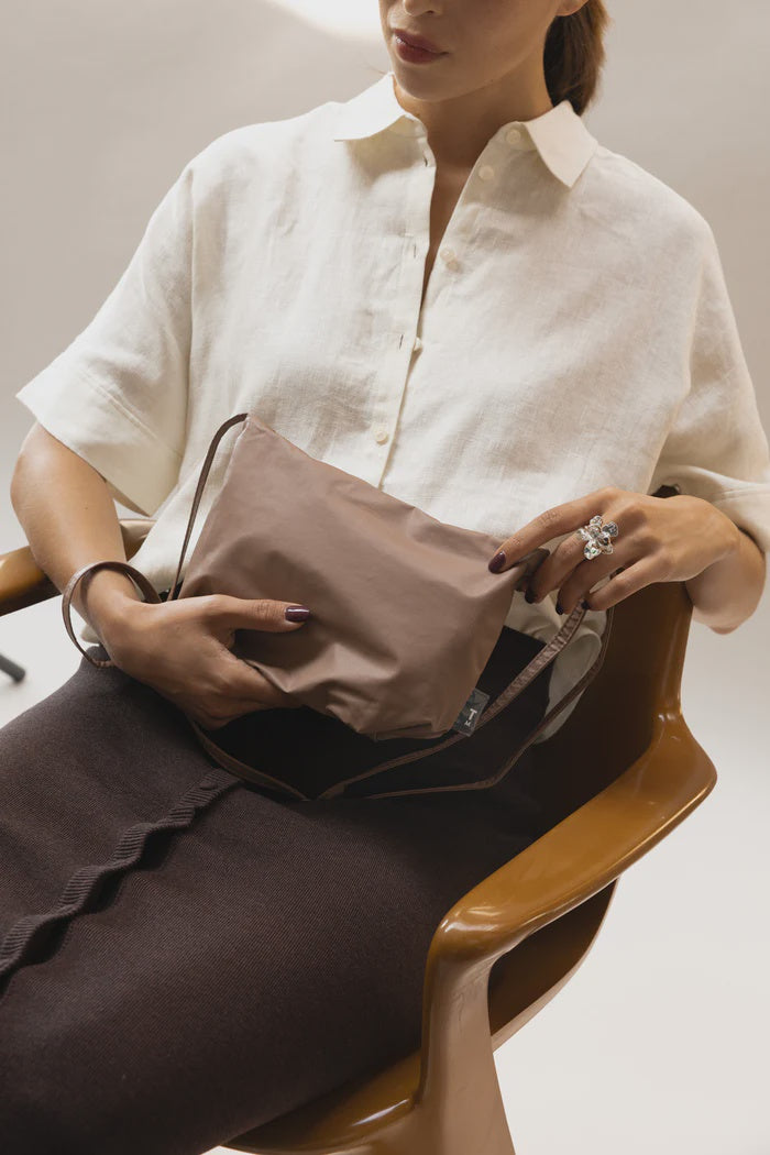 Cross Body Baggy - Beaver Fur