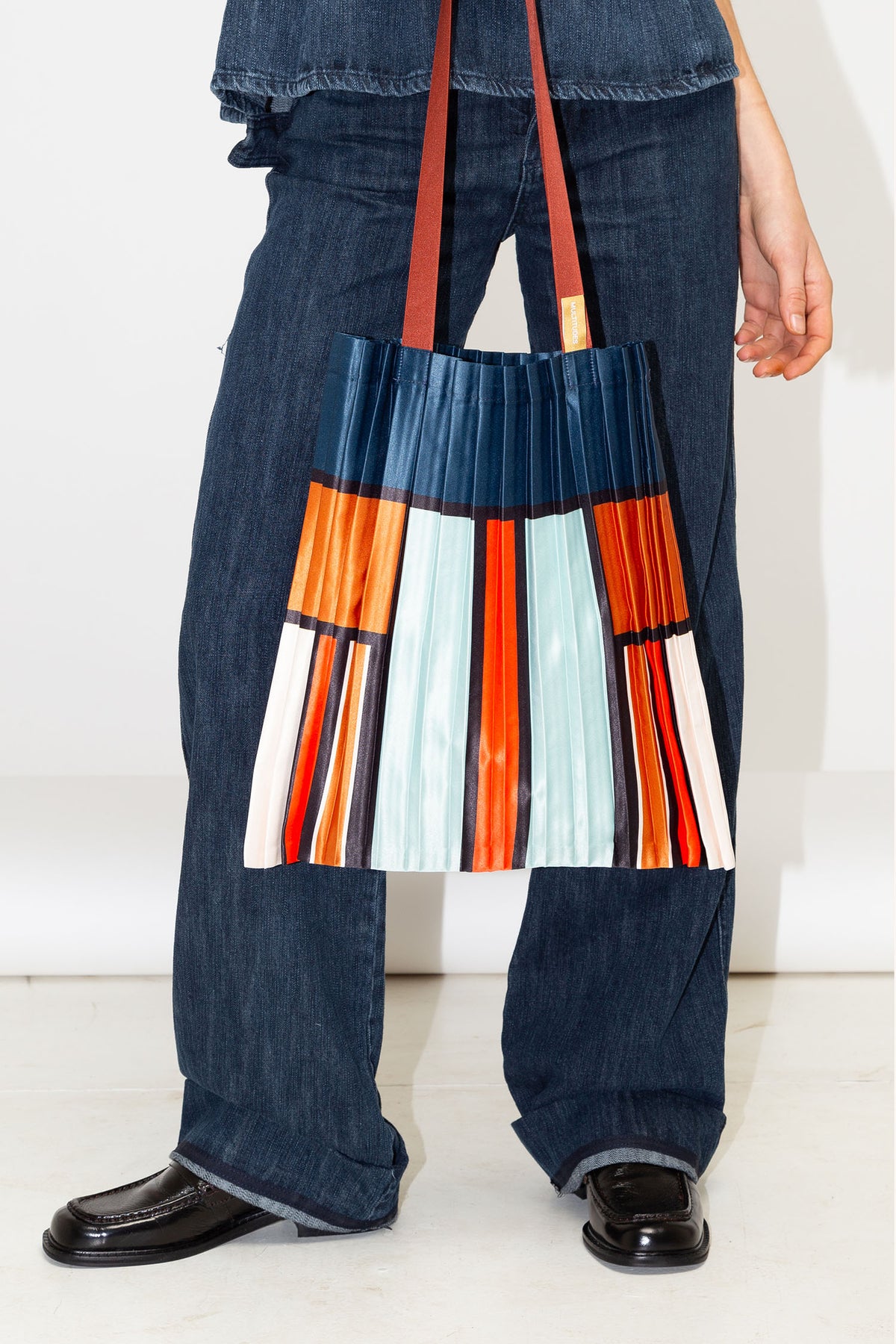 Multitudes Chia Tote Bag